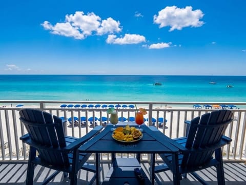 Welcome to our condo 605E with incredible beach view! 