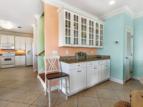 Bar adjacent to living room