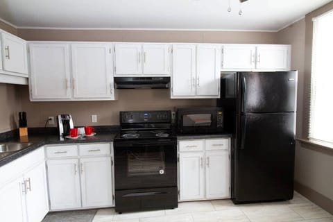 6b3243b3-08b8-4a27-9a81-112c31ea8ff4