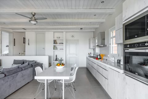 Interior general view