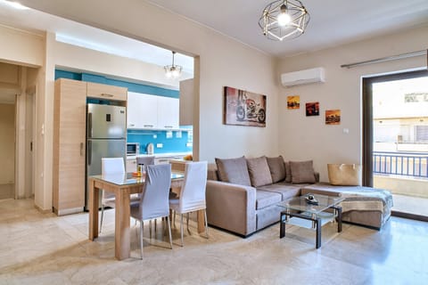Living Room - Kitchen