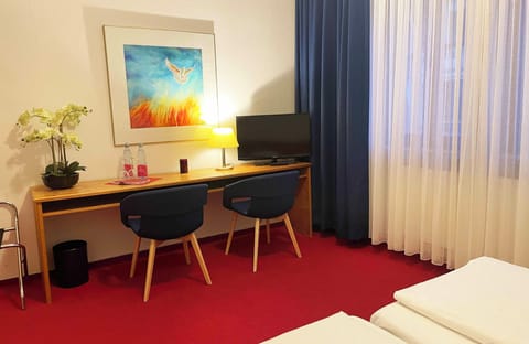 Double Room | In-room safe, desk, blackout drapes, iron/ironing board