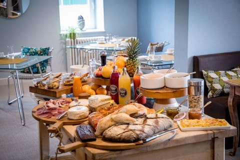Daily continental breakfast for a fee