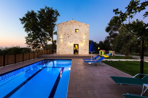 The swimming pool 