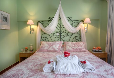 the romantic bedroom - all the comfort of your home