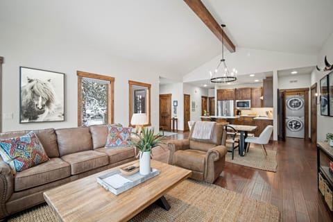 Caldera Cabin 27-10