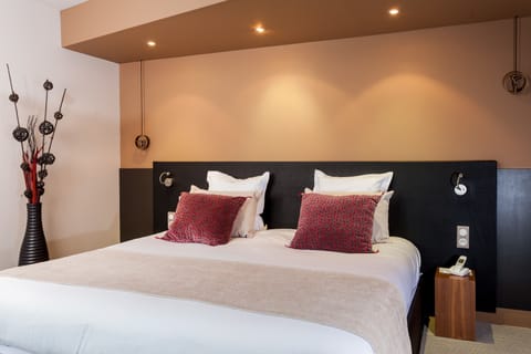 Minibar, in-room safe, desk, soundproofing