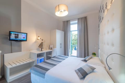 In-room safe, desk, free WiFi, bed sheets