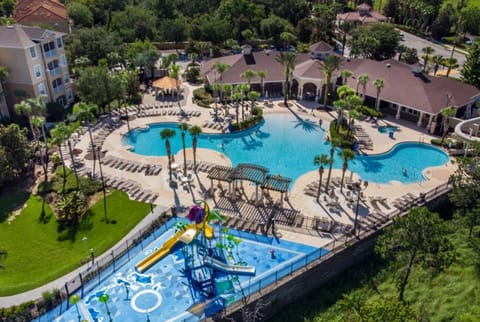Windsor Hills Amenities - Clubhouse, Pool and Waterpark