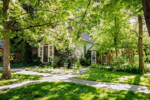 Welcome to Choice City Bungalow!