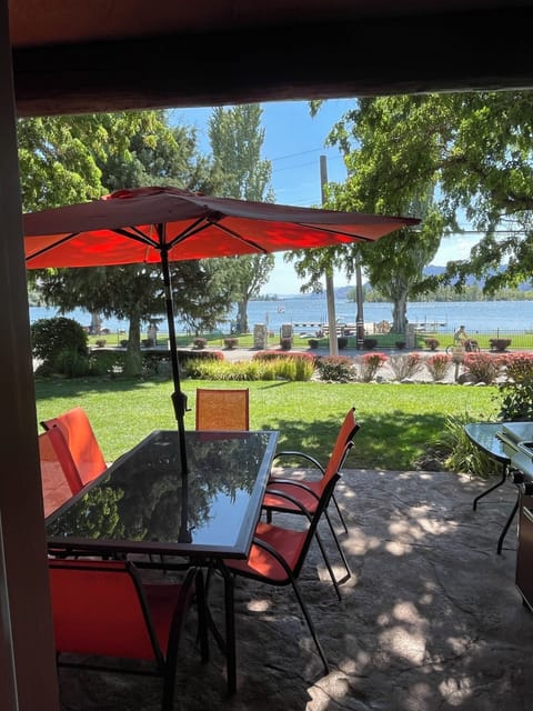Spacious Lake View Patio with Patio Furniture & Weber 6-Burner BBQ with Rotisser