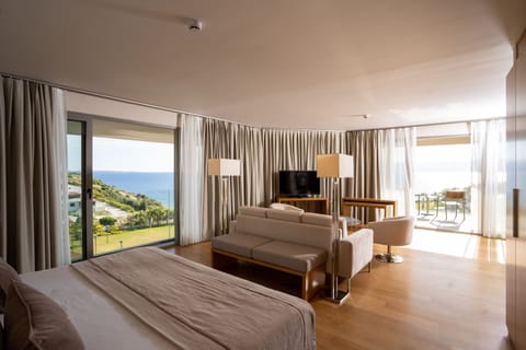 Exclusive Double Room, 1 Double Bed, Balcony, Sea View | Hypo-allergenic bedding, minibar, in-room safe, laptop workspace
