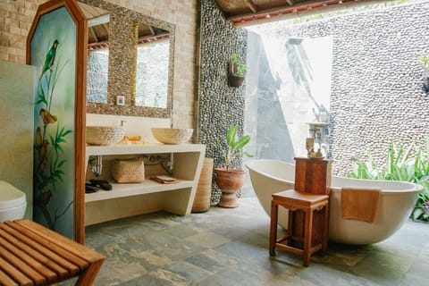 Luxury Cottage, Sea View | Bathroom | Separate tub and shower, deep soaking tub, rainfall showerhead