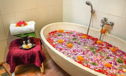 Body scrubs, massages