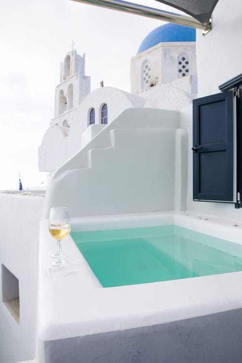Deluxe Suite, Sea View | Terrace/patio