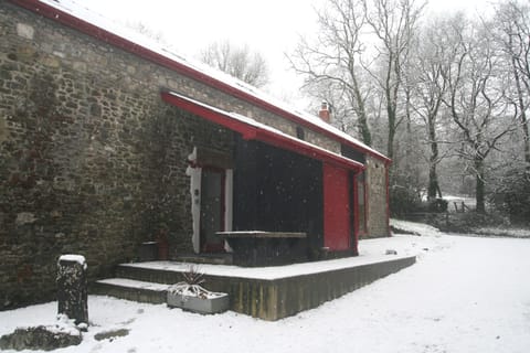 Esgair Barn in the snow