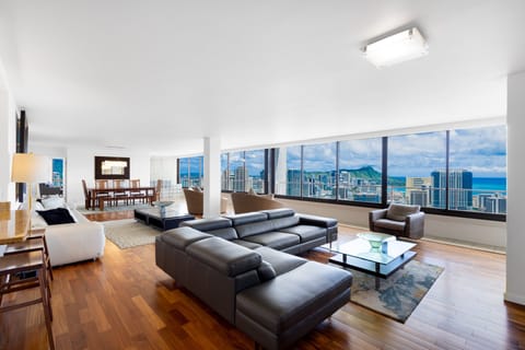 You will be hard pressed to find a better view in all of Waikiki!