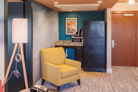 Standard Suite, 1 Queen Bed with Sofa bed, Accessible, City View | In-room safe, blackout drapes, iron/ironing board, free WiFi