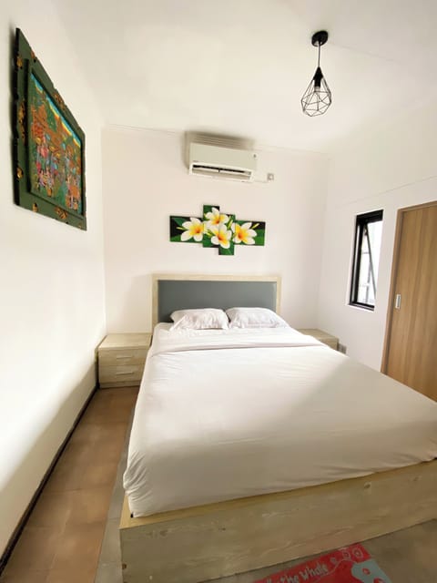 Standard Double Room | Free WiFi, bed sheets