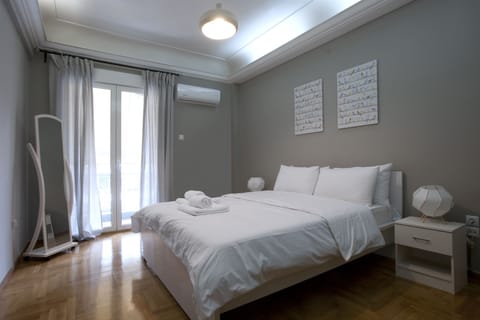 Apartment | Free WiFi, bed sheets