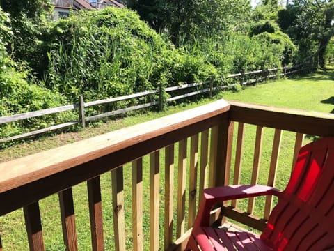 Back Deck- outside of bedroom 1