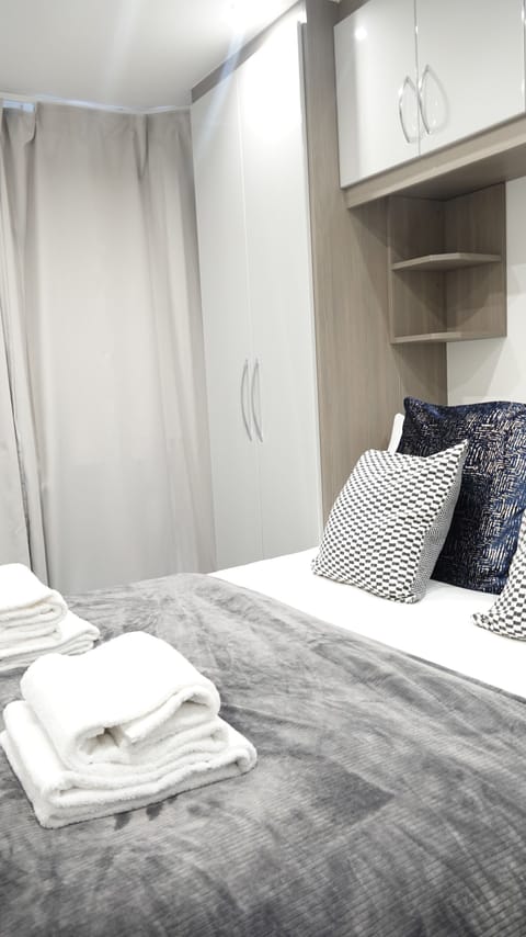 Double Room (Room 2) | Soundproofing, WiFi (free), bed sheets