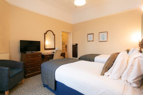 Standard Twin Room | 1 bedroom, individually decorated, individually furnished, desk