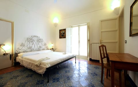 Double Room, Private Bathroom | Laptop workspace, free WiFi, bed sheets
