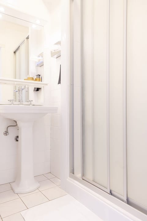 Double Room | In-room safe, desk, free WiFi