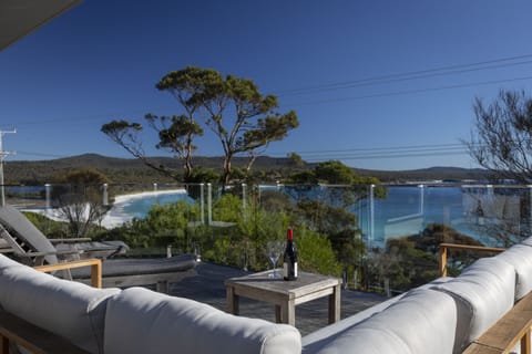 House, 4 Bedrooms | Water view