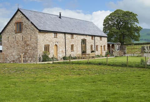 A beautiful Grade II listed luxury home recently rebuilt and beautifully furnished