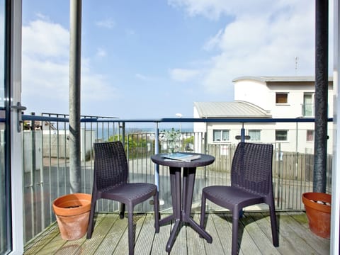 Balcony with sea views | Apartment 7 - Ocean 1 Apartments, Newquay