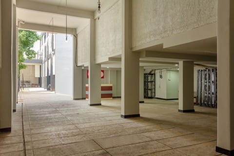 Free self parking