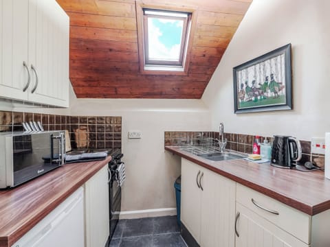 Open plan living/dining room/kitchen | The Round Window, Bowness on Windermere