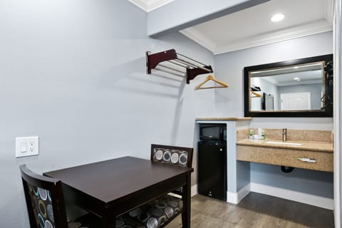 Two Full bed | Desk, iron/ironing board, free WiFi, bed sheets