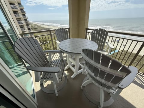 Oceanfront corner unit