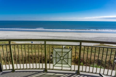 DIRECT OCEANFRONT 3 BEDROOM/3 BATH CONDO