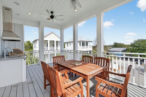 Aqua Paradise - Rosemary Beach - Balcony