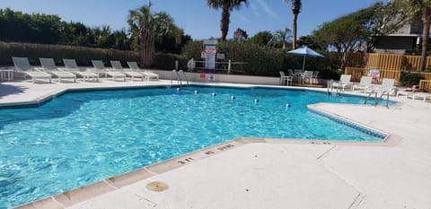 Community building pool