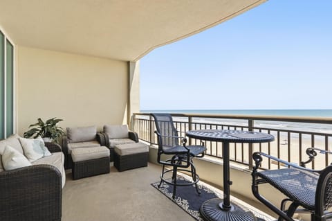 Luxury direct oceanfront 3-bedroom 3-bath condo