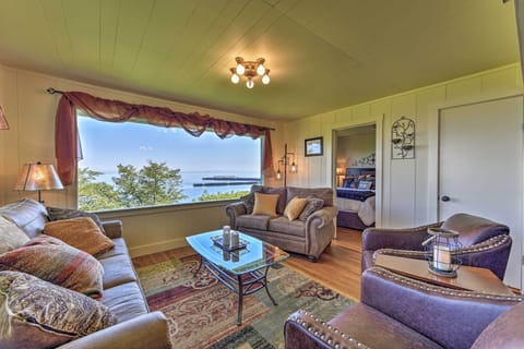 Port Angeles Vacation Rental | 3BR | 2BA | 1,466 Sq Ft | Stairs Required