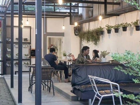 Coffee shop