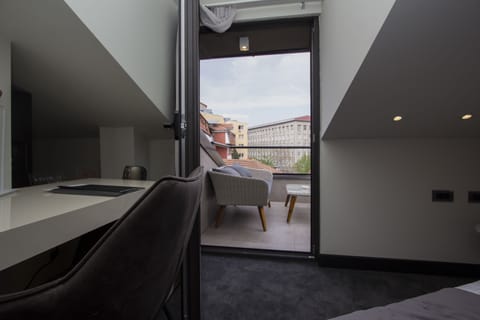 Economy Triple Room, Terrace | Frette Italian sheets, premium bedding, pillowtop beds, minibar