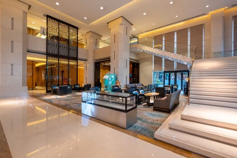 Room, 2 Twin Beds, River View | 1 bedroom, premium bedding, minibar (some free items), in-room safe