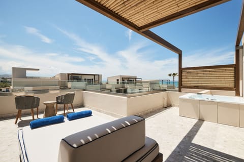 Loft Bliss Suite Sea View with Hydromassage Bathtub | Terrace/patio