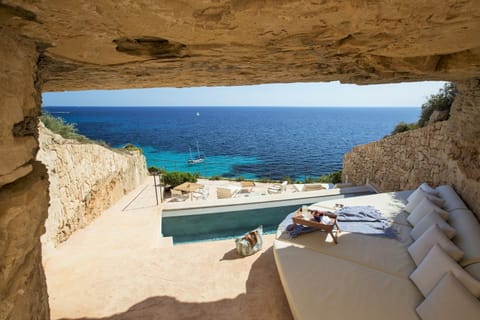 Double Room, Private Pool, Sea View | Egyptian cotton sheets, premium bedding, Select Comfort beds, minibar