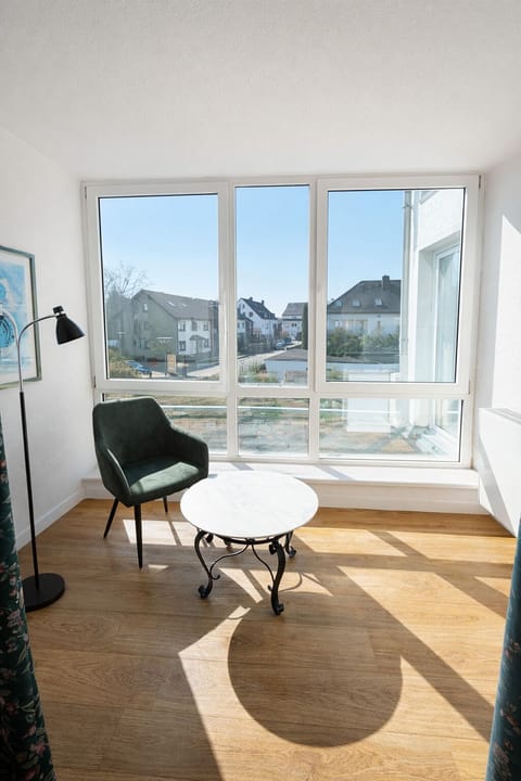 Single Room | In-room safe, desk, laptop workspace, soundproofing