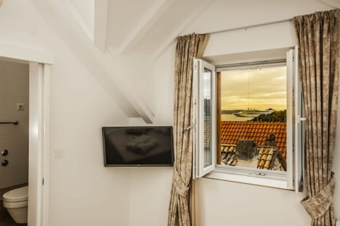 Superior Double or Twin Room, Sea View | Water view
