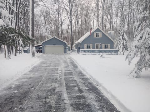 Driveway space for two trucks and toy trailer. Always clear upon arrival