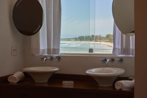 Deep soaking tub, free toiletries, hair dryer, bathrobes